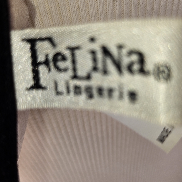 Bustier - Picture 9 of 11